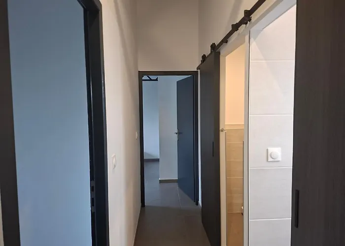 Maison 6 Personnes 10 Min La Grange Du Soleil Сasa de vacaciones *